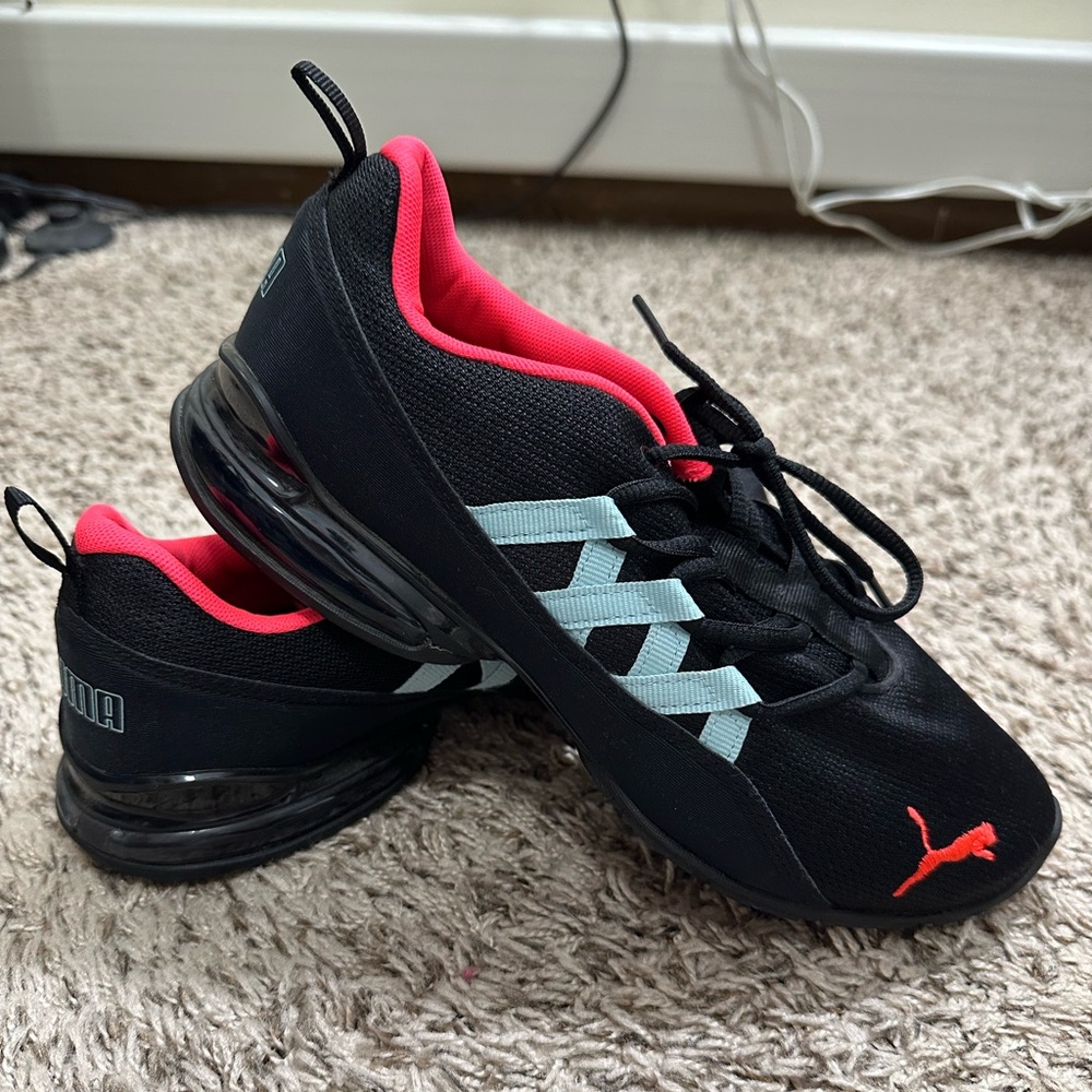 Women’s Running Shoes